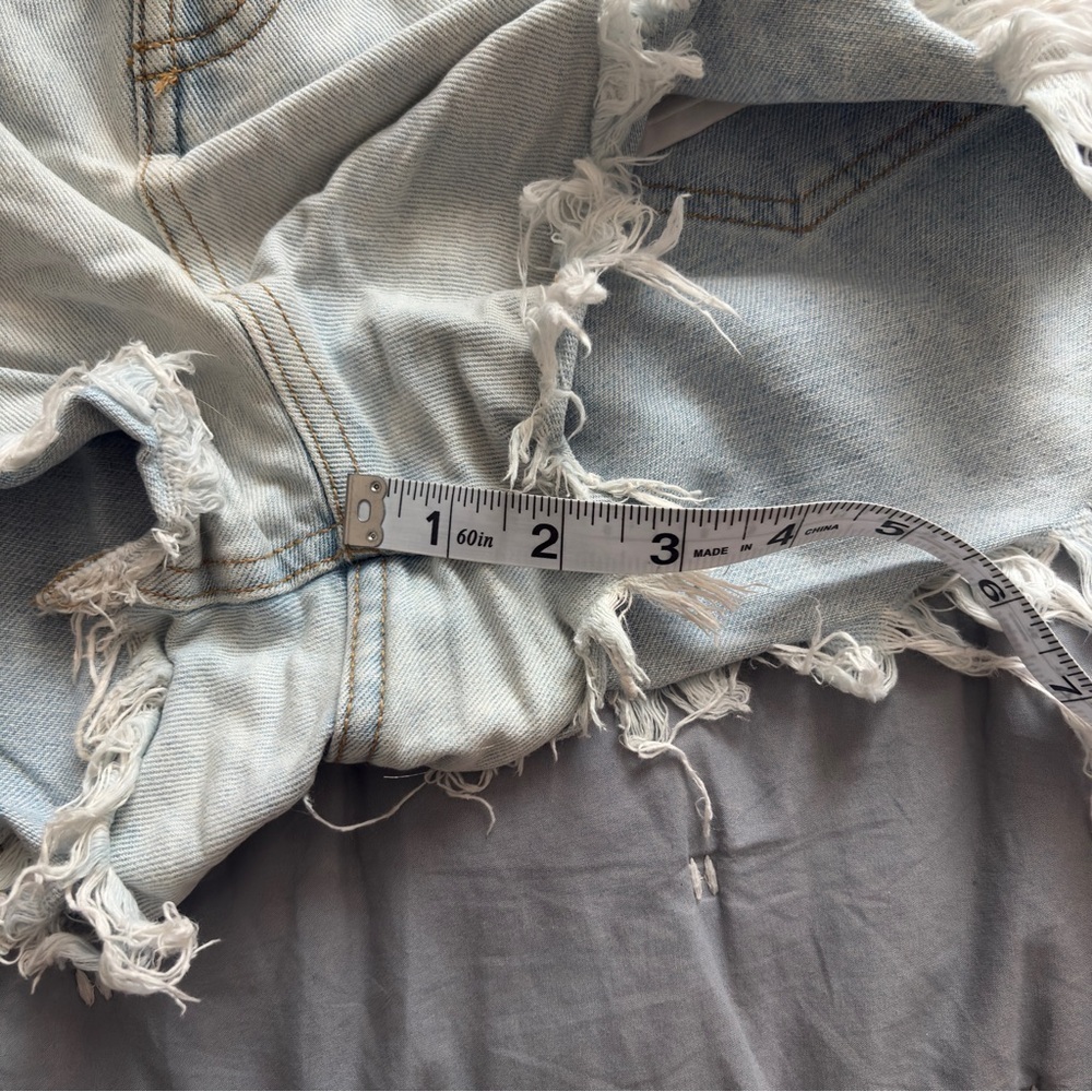 Wild Fable Size 6 Women’s Light Blue Wash High Rise Denim Shorts Size 6 - Picture 13 of 13